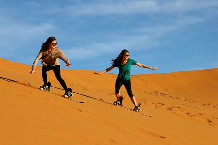 Dubai Morning 4 Hrs Safari Sharing Jeep Sand Boarding &Camle Ride