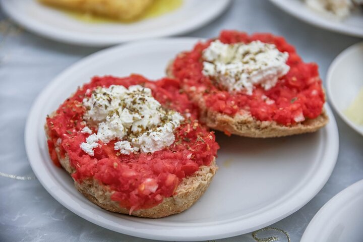 Heraklion - Walking City Tour with Food Tasting