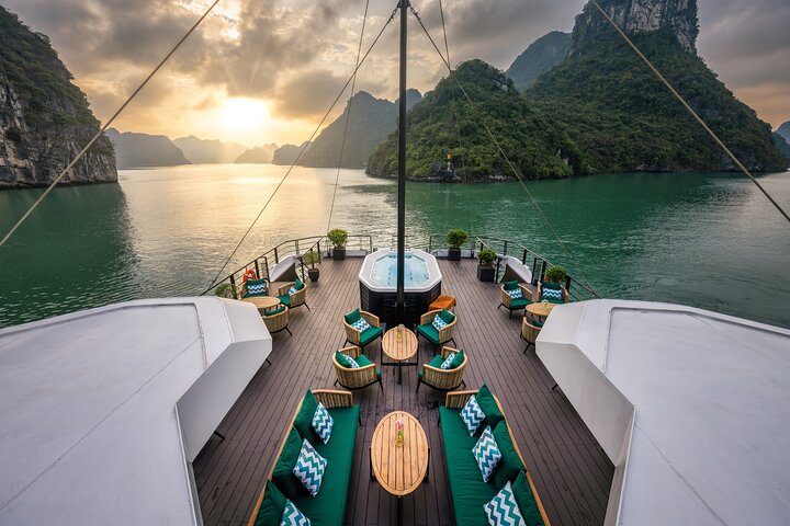 Halong Bay & Lan Ha Bay Luxury Day Cruise by The Halong Catamaran