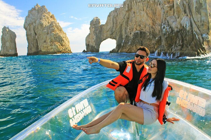 Cabo Clear Boat Tour to the Arch: Hotel Pickup Available