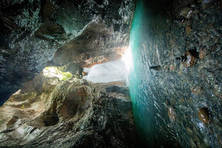 La Leona Waterfall Adventure Hike & Hidden Cave Experience
