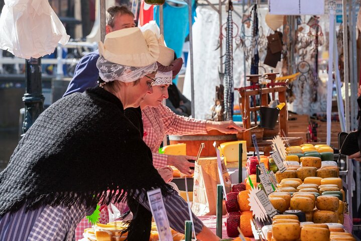 Gouda Private Walking Tour: History, Architecture & Cheese