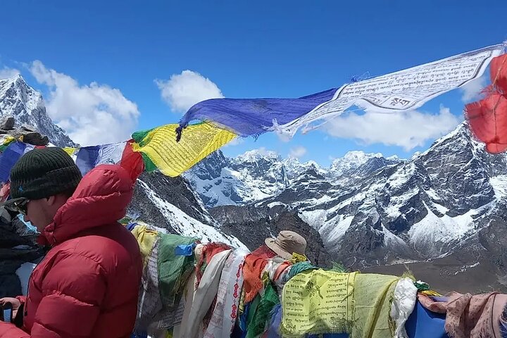 15 Days Everest Base Camp 3 Passes Trek from Lukla