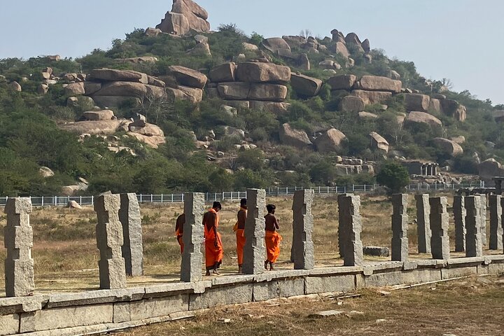 Hire a Licensed Guide for Fullday Hampi visit with own transport