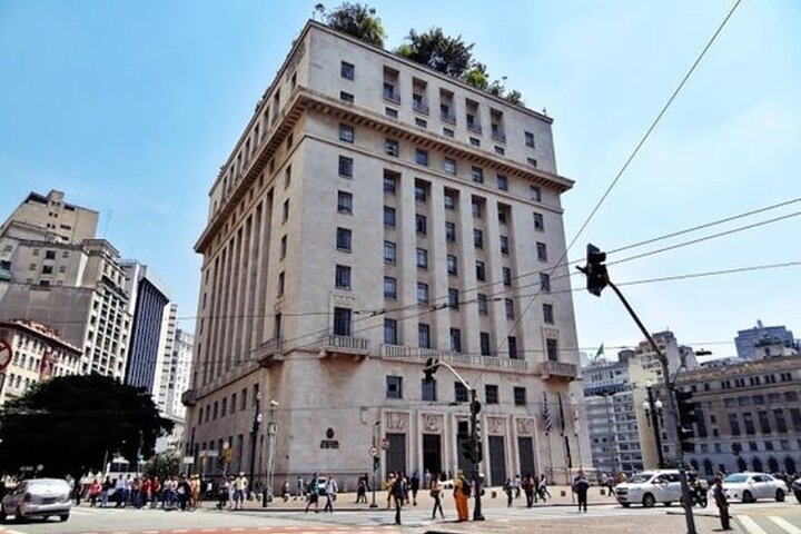 São Paulo Highlights Walking Tour with a Guide