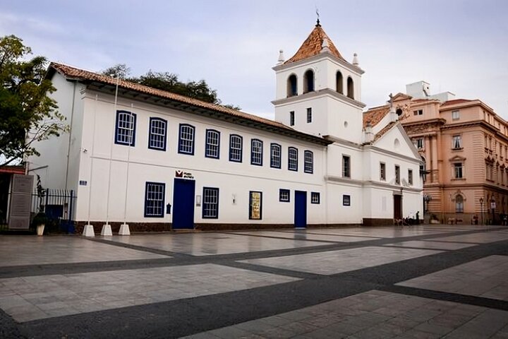São Paulo Highlights Walking Tour with a Guide