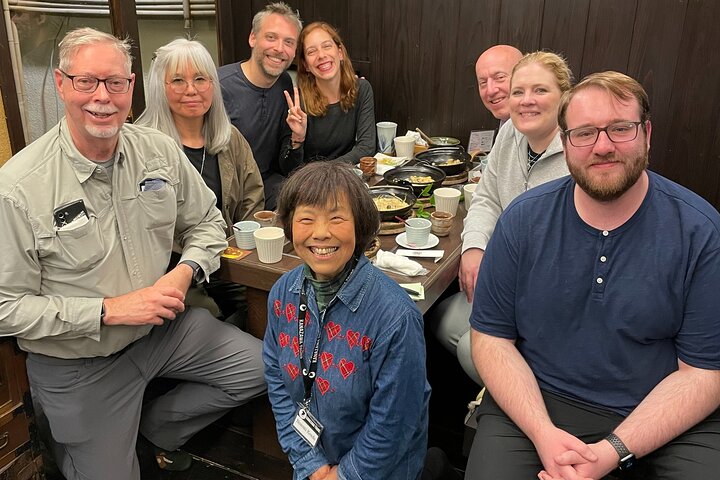 Kanazawa Night Tour with Local Meal and Drinks