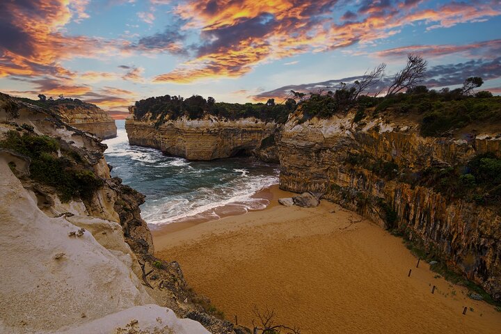 Great Ocean Road Classic Tour 10 Stops & London Bridge Sunset