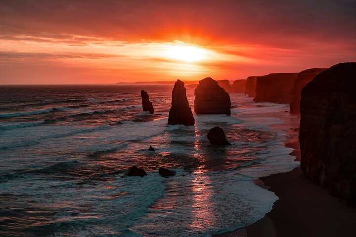 Great Ocean Road Classic Tour 10 Stops & London Bridge Sunset