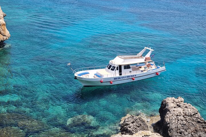 Medusa Cruises: 4-Hour Turtle Chill-Out Cruise / Lunch – Protaras