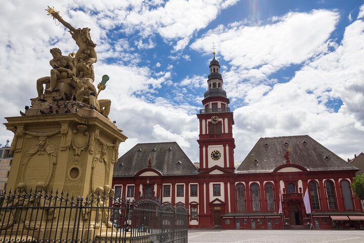 Self-guided scavenger hunt and city game in Mannheim