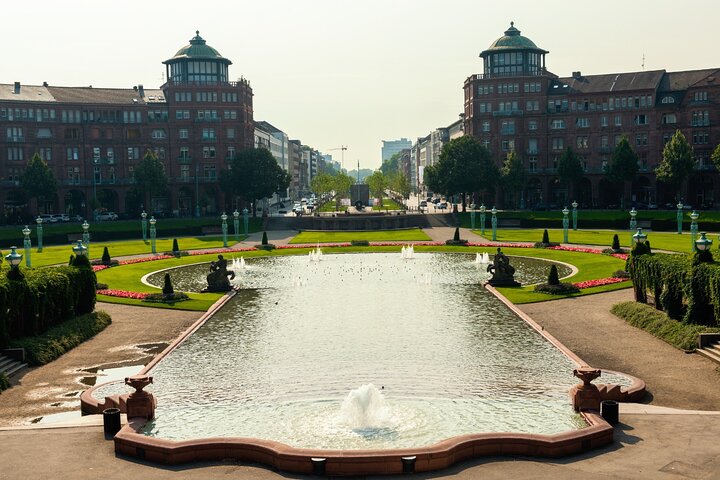 Self-guided scavenger hunt and city game in Mannheim