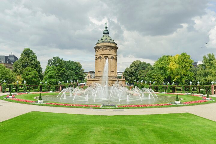 Self-guided scavenger hunt and city game in Mannheim