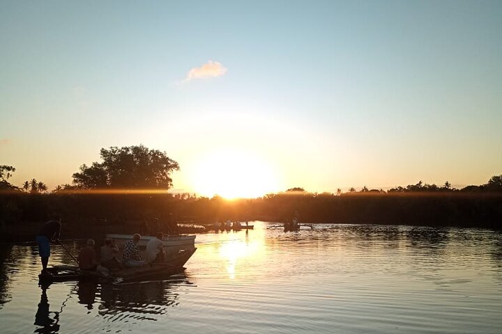 Kongo River Sunset Experience in Canoe