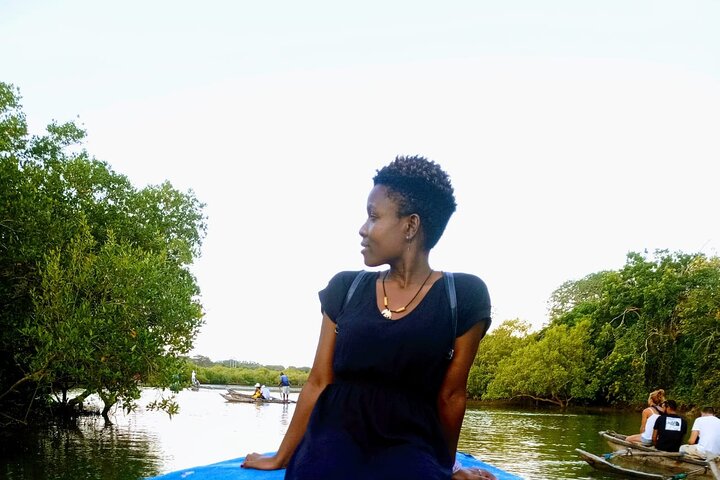 Kongo River Sunset Experience in Canoe