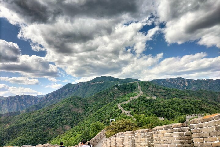 All-Inclusive Day Tour: Mutianyu Great Wall and Summer Palace