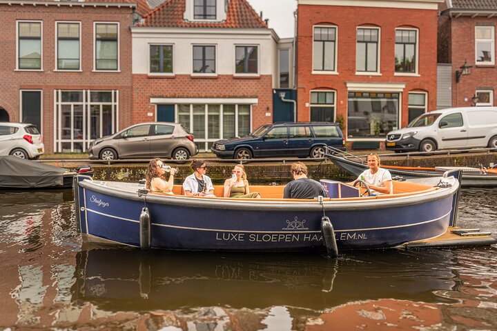 Private Electric Boat Rental in Haarlem (No License Required)