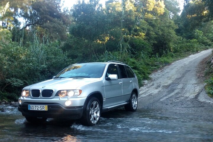 Jeep Tour Full Day Sete Cidades & Lagoa do Fogo with lunch and drinks included.