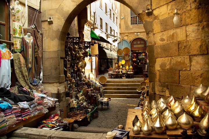 From Port Said: Giza Pyramids and Museum, Private Day Tour.