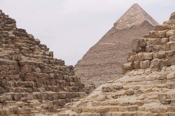 From El-Sokhna Port: Giza Pyramids and Museum, Private Day Tour.