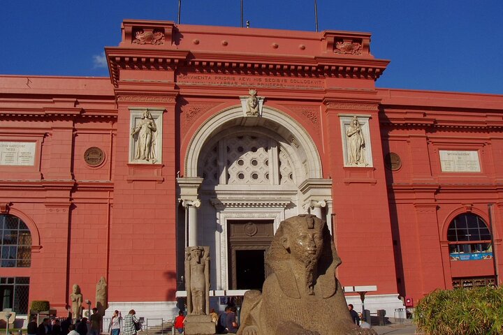 From Port Said: Giza Pyramids and Museum, Private Day Tour.