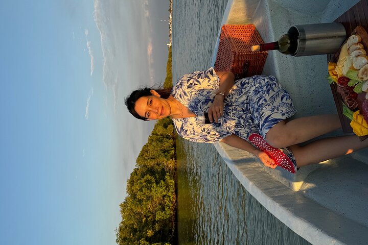 Romantic sunset tour in Río Lagartos, with food