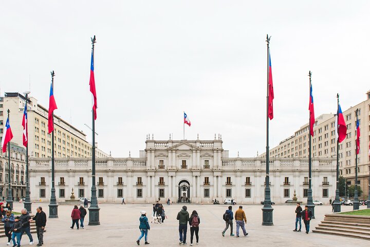 Santiago: Half-Day Sightseeing City Tour with Chauffeur and Guide