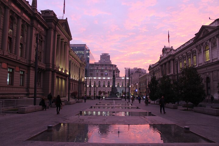 Santiago: Half-Day Sightseeing City Tour with Chauffeur and Guide