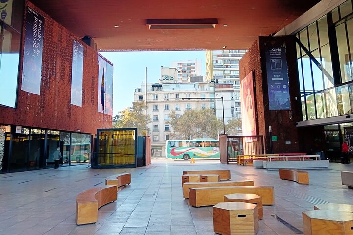 Santiago: Half-Day Sightseeing City Tour with Chauffeur and Guide