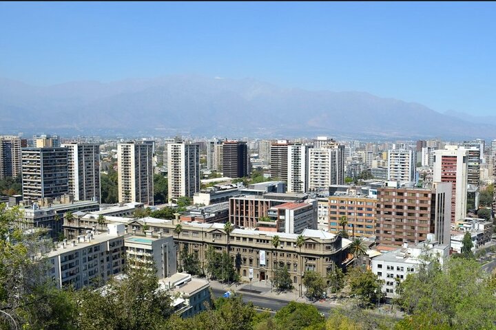 Santiago: Half-Day Sightseeing City Tour with Chauffeur and Guide