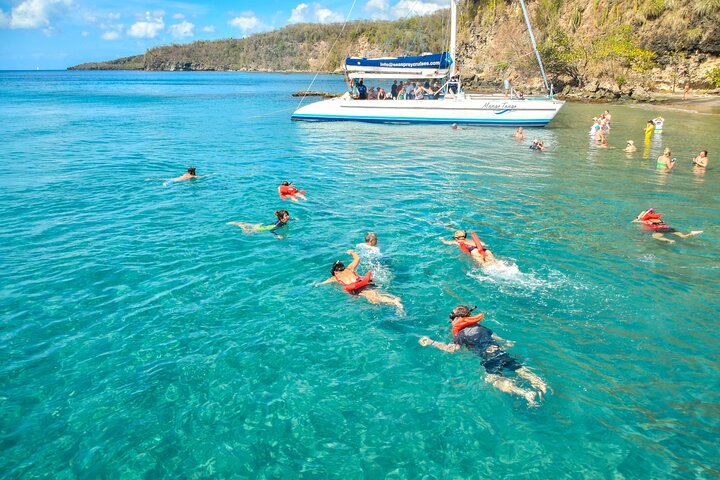 St Lucia Full-Day Catamaran Sightseeing Cruise With Snorkeling