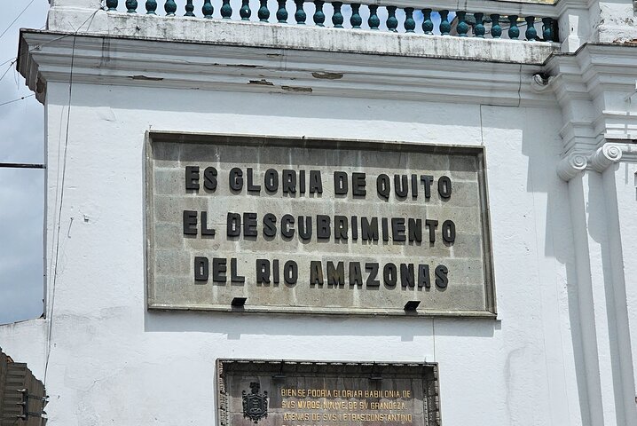 Quito City Tour: Old Town, Panecillo & Local Cuisine