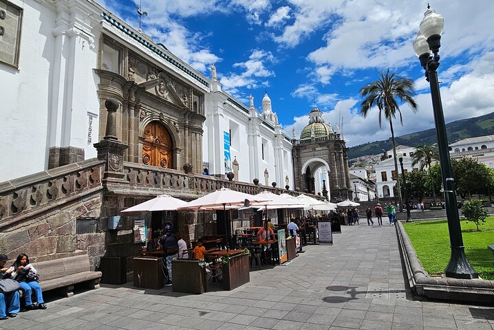 Quito City Tour: Old Town, Panecillo & Local Cuisine