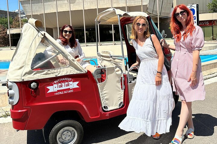 Bucharest Tuk Tuk city tour