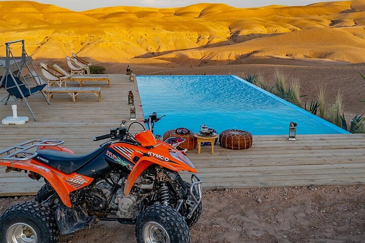 Agafay Desert - Quad camel and dinner show