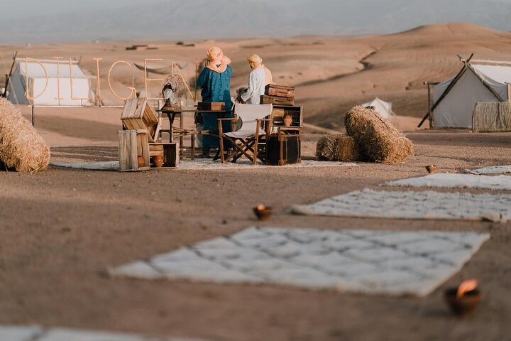 Agafay Desert - Quad camel and dinner show