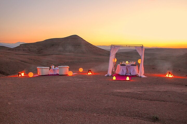 Agafay Desert - Quad camel and dinner show