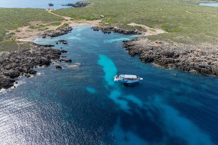Boat trip through the coves of northern Menorca from Fornells
