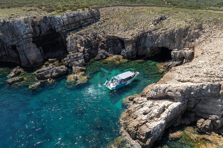 Boat trip through the coves of northern Menorca from Fornells