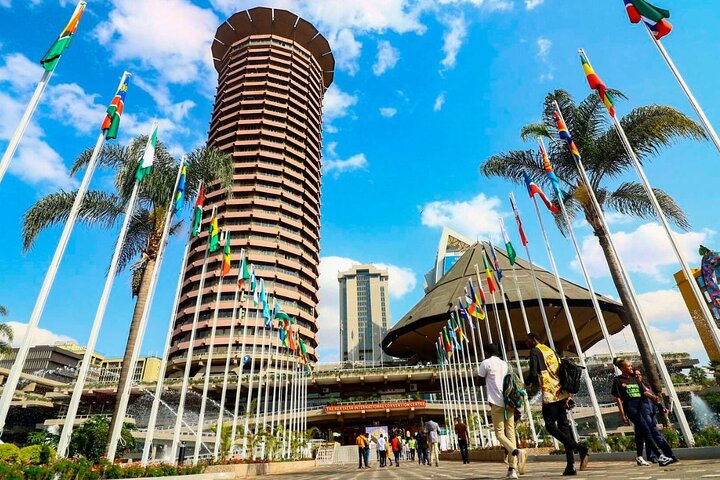 Private Nairobi City Tour with Lunch at Carnivore