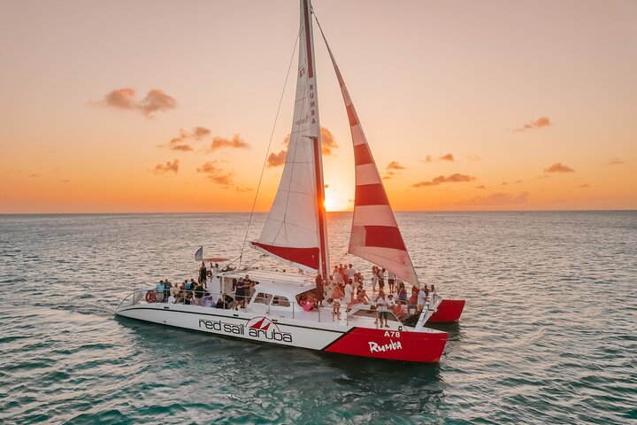 Aruba Sunset Catamaran Sail with Appetizers and Open Bar