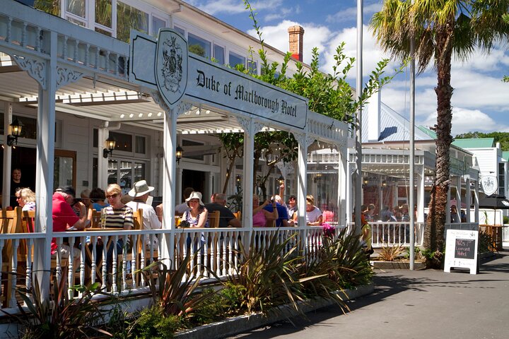 Bay of Islands Scenic Tour