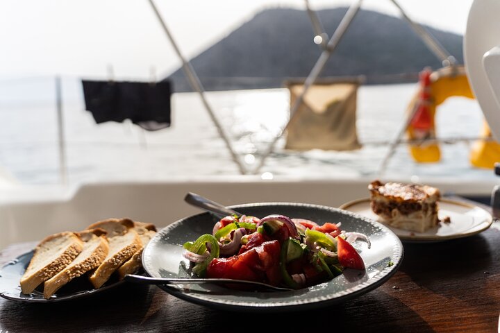 Nafplio Sun Sail Cruises | Small Group | With Full Meal