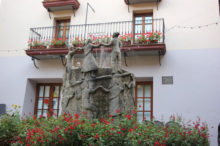 PRIVATE Tour Andorra la Vella: old town and commercial hub