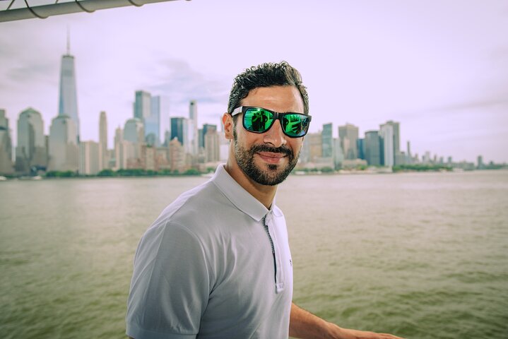 New York City 90-Minute Cruise: Lady Liberty, Bridges and Skyline