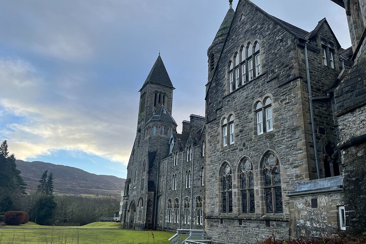 Edinburgh: Loch Ness, Glencoe and The Highlands