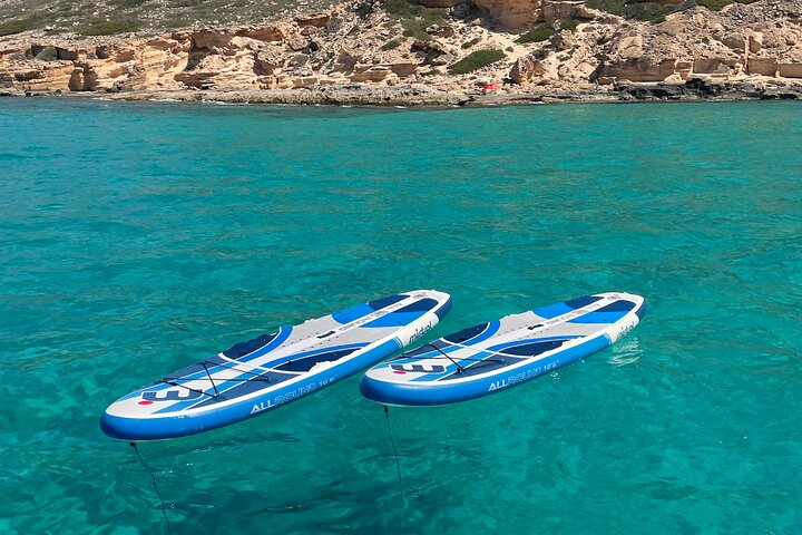 Mallorca Sailing Adventure with Snorkeling, Snacks & Drinks