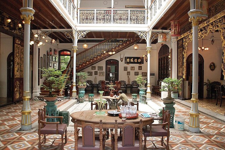 6 Hours Enchanting Exploration in Penang