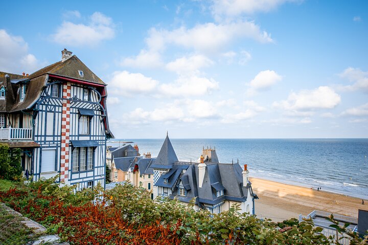 From Le Havre Breathtaking Honfleur and Deauville Shore Excursion