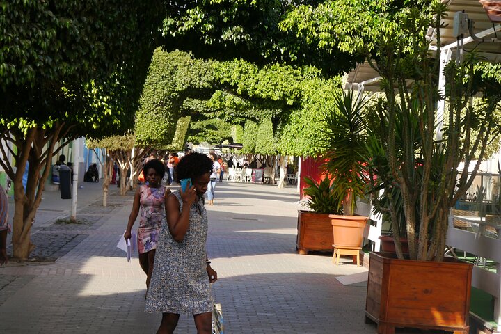 Beach & Old Town Tour – History, Culture & Iconic Sights